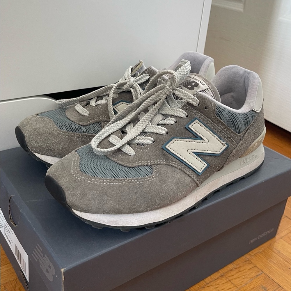 New Balance Men's Gray Sneakers